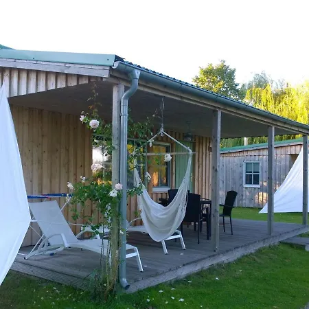 Сasa de vacaciones Holiday home on the backwaters, Lütow Lutow